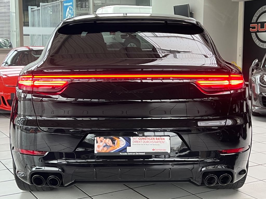 Porsche Cayenne 2022