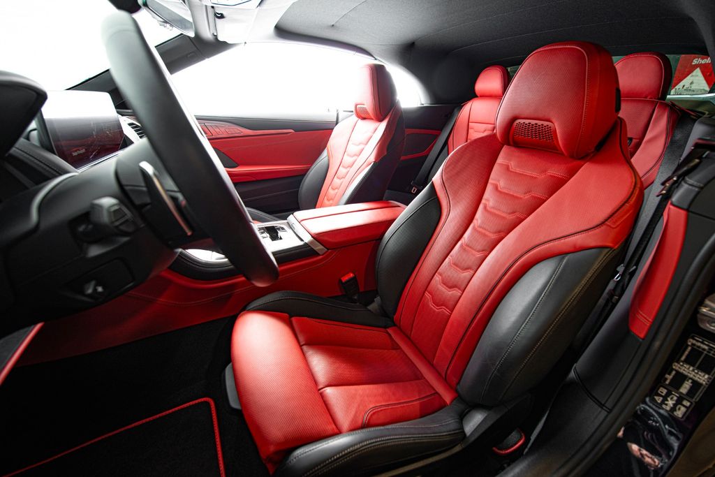 BMW M850 2024