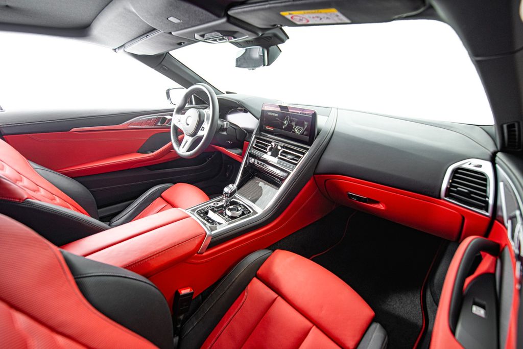 BMW M850 2024