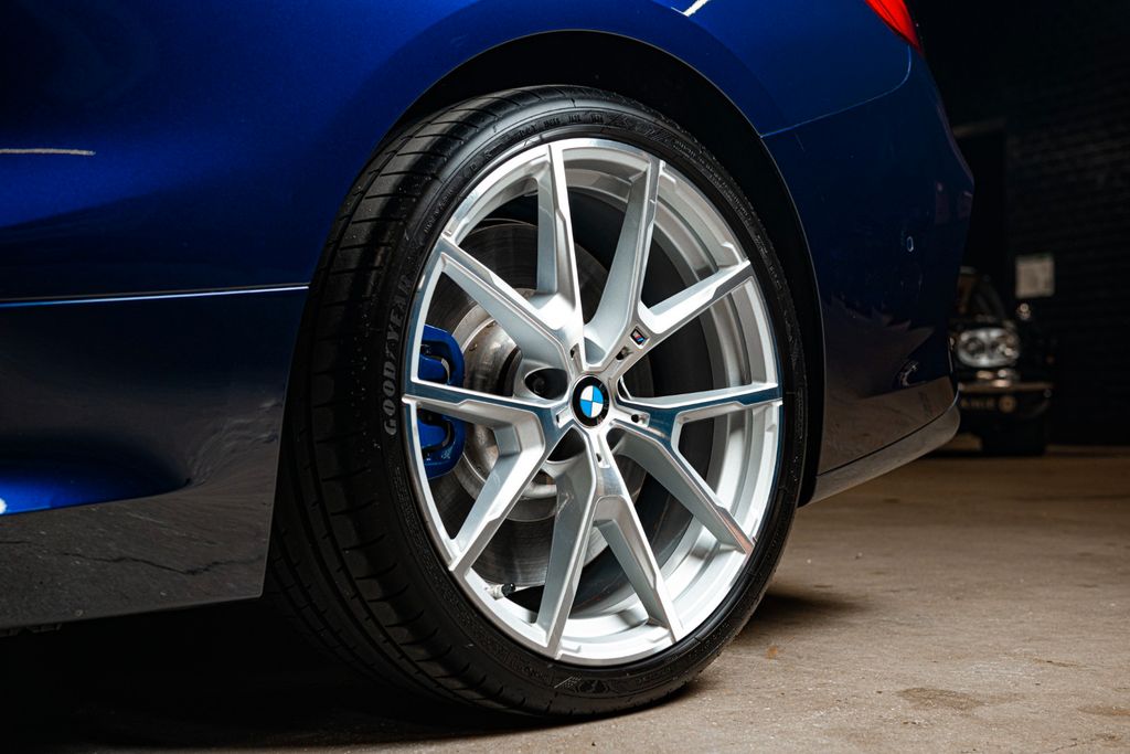 BMW M850 2024