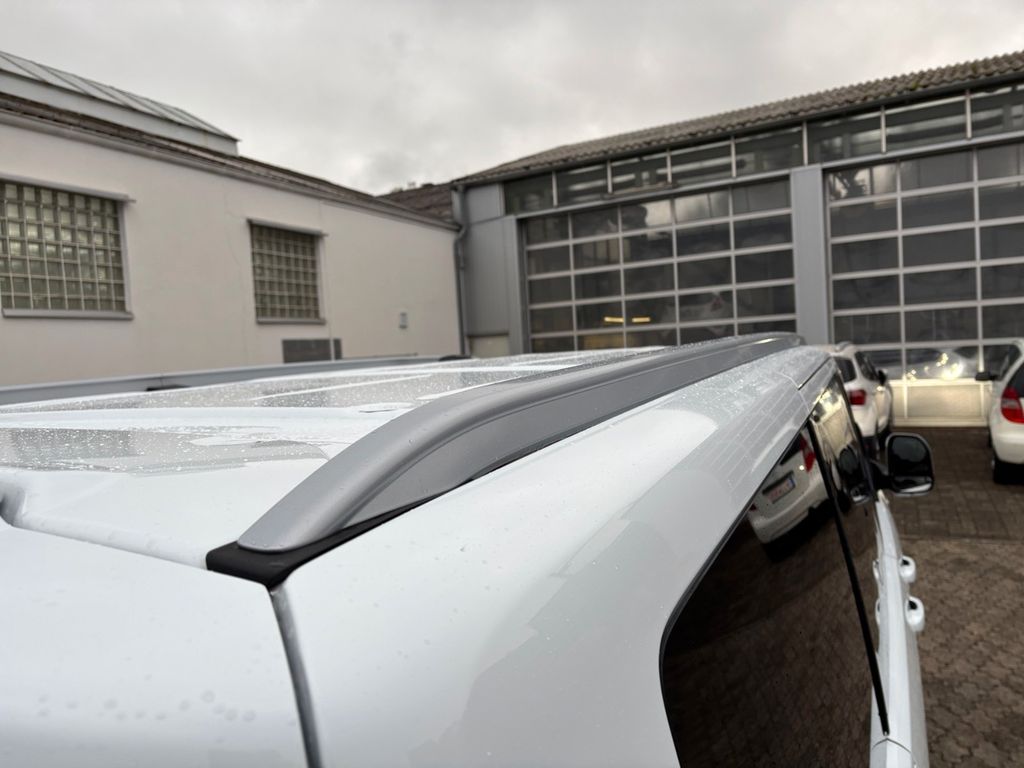 Ford Tourneo Custom 2025