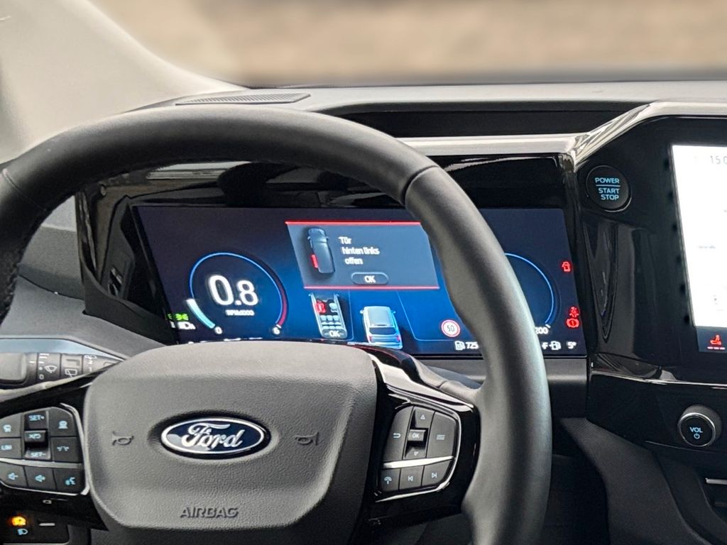 Ford Tourneo Custom 2025