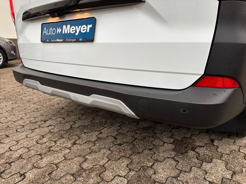 Ford Tourneo Custom 2025