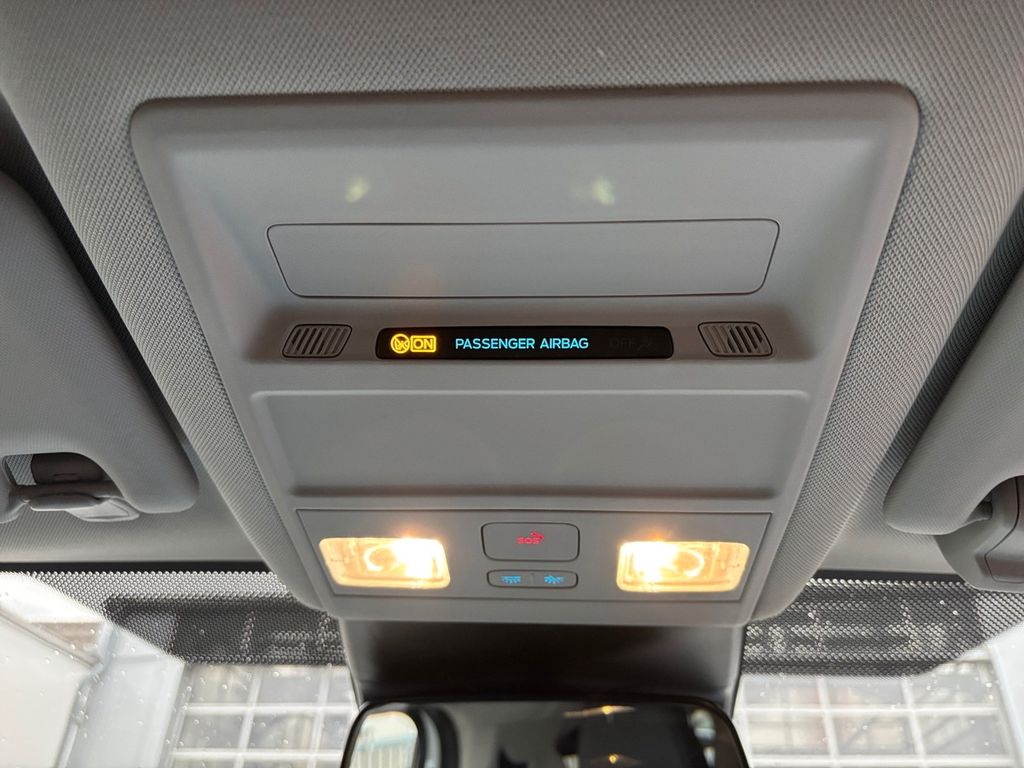 Ford Tourneo Custom 2025