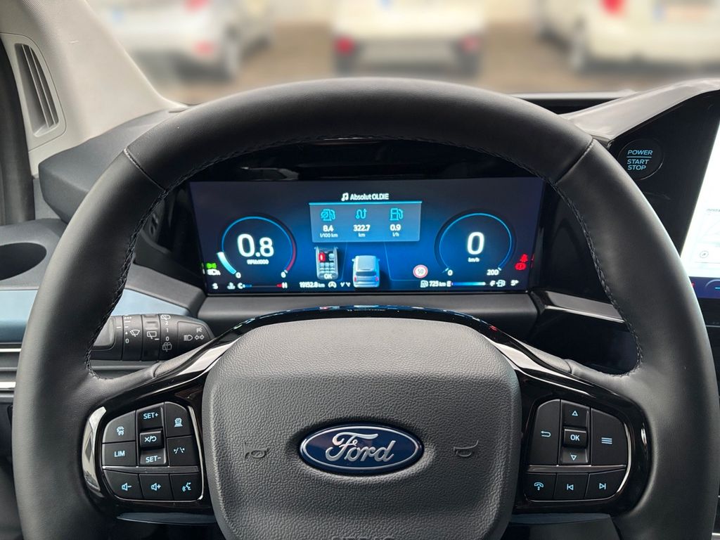 Ford Tourneo Custom 2025