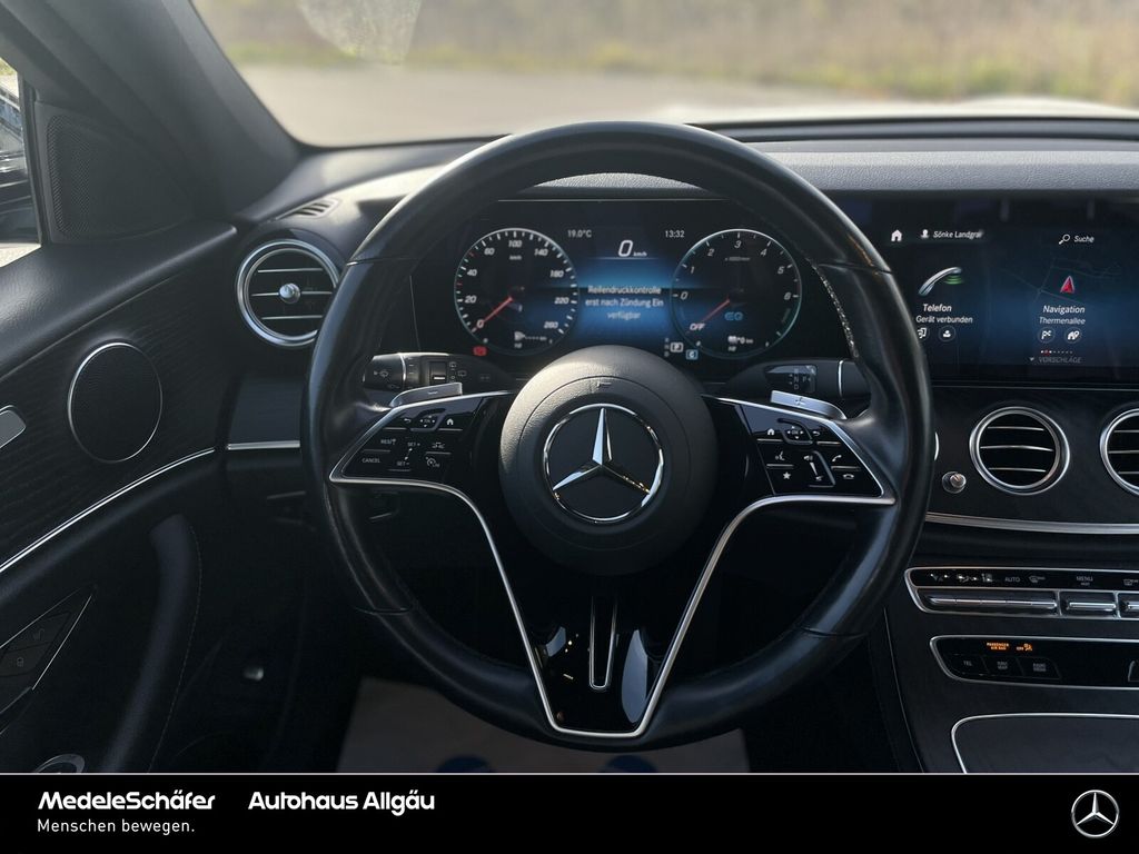 Mercedes-Benz E 300 2021