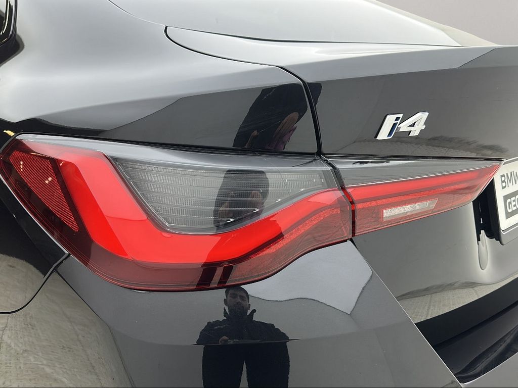 BMW i4 2023