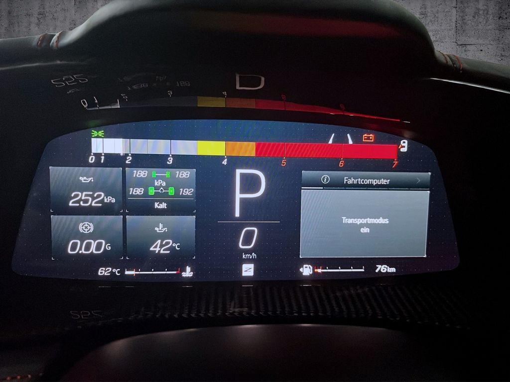 Corvette C8 2025