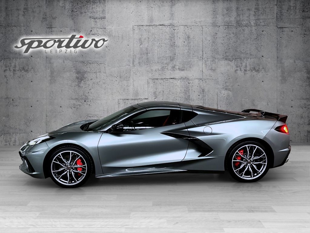 Corvette C8 2025