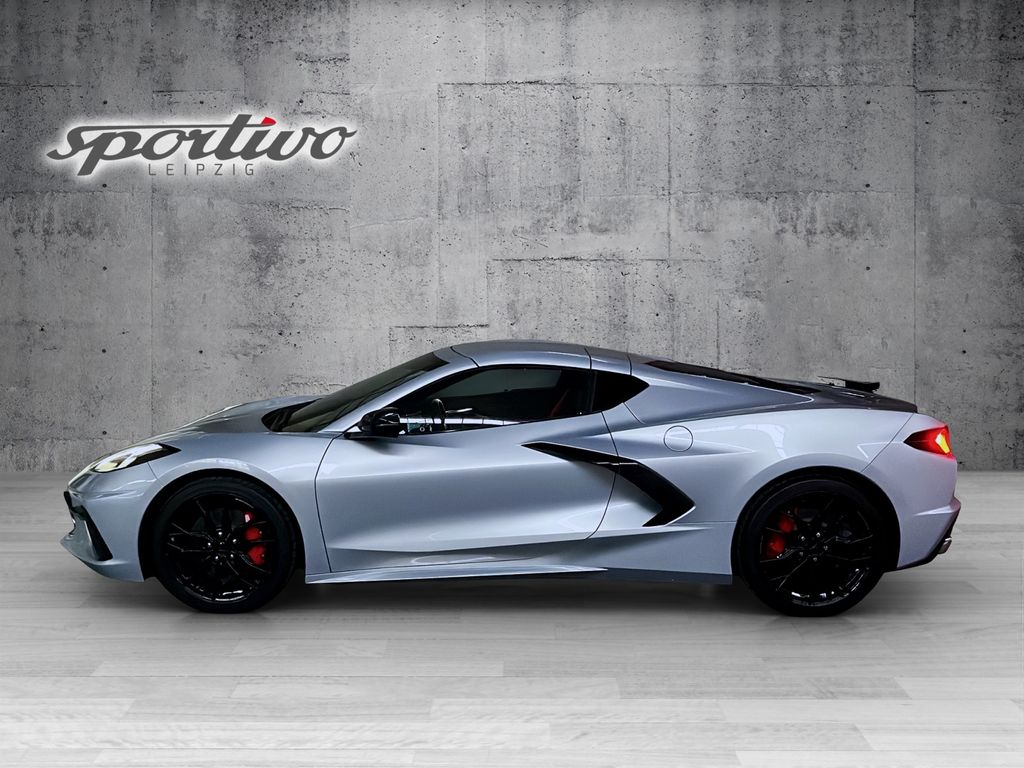 Corvette C8 2025