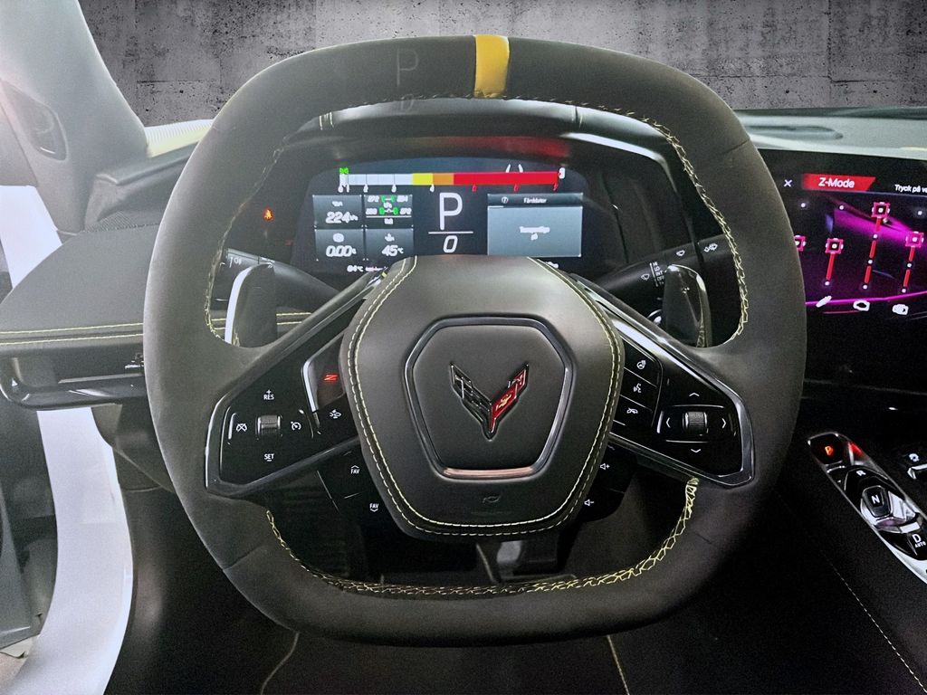 Corvette C8 2025
