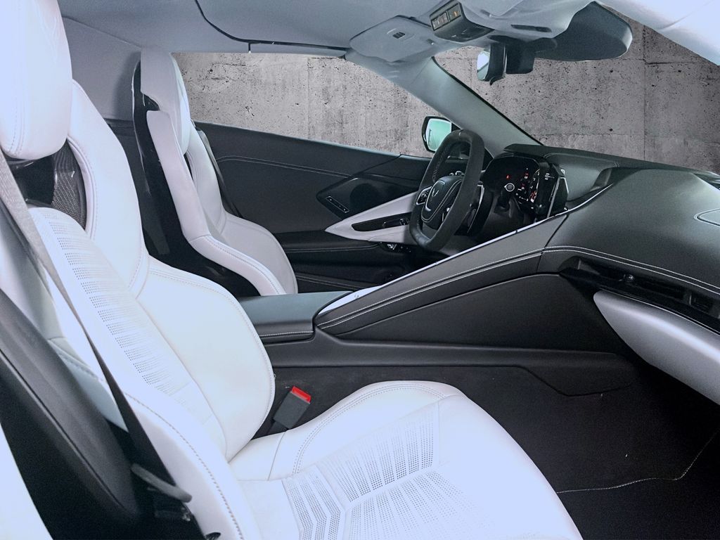 Corvette C8