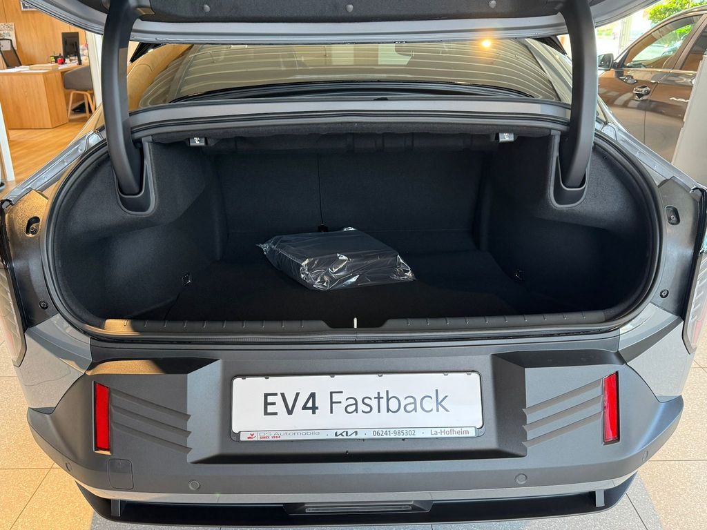 Kia EV4 2025