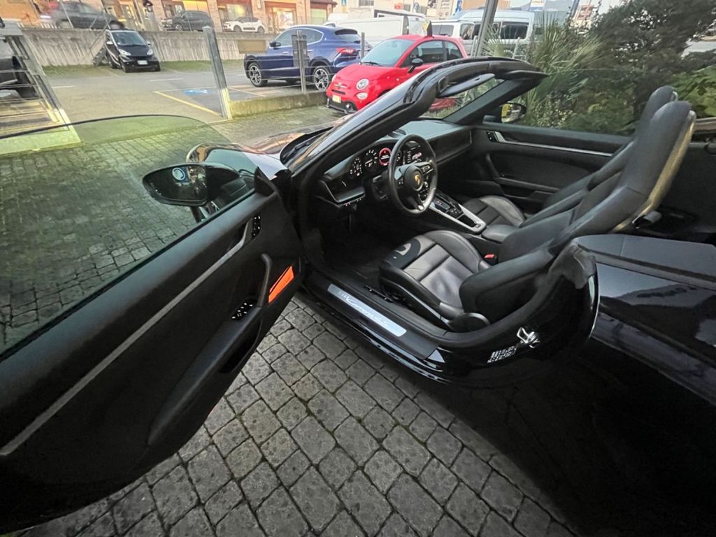 Porsche 911 2019