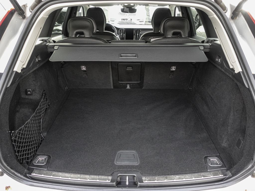 Volvo XC60 2022