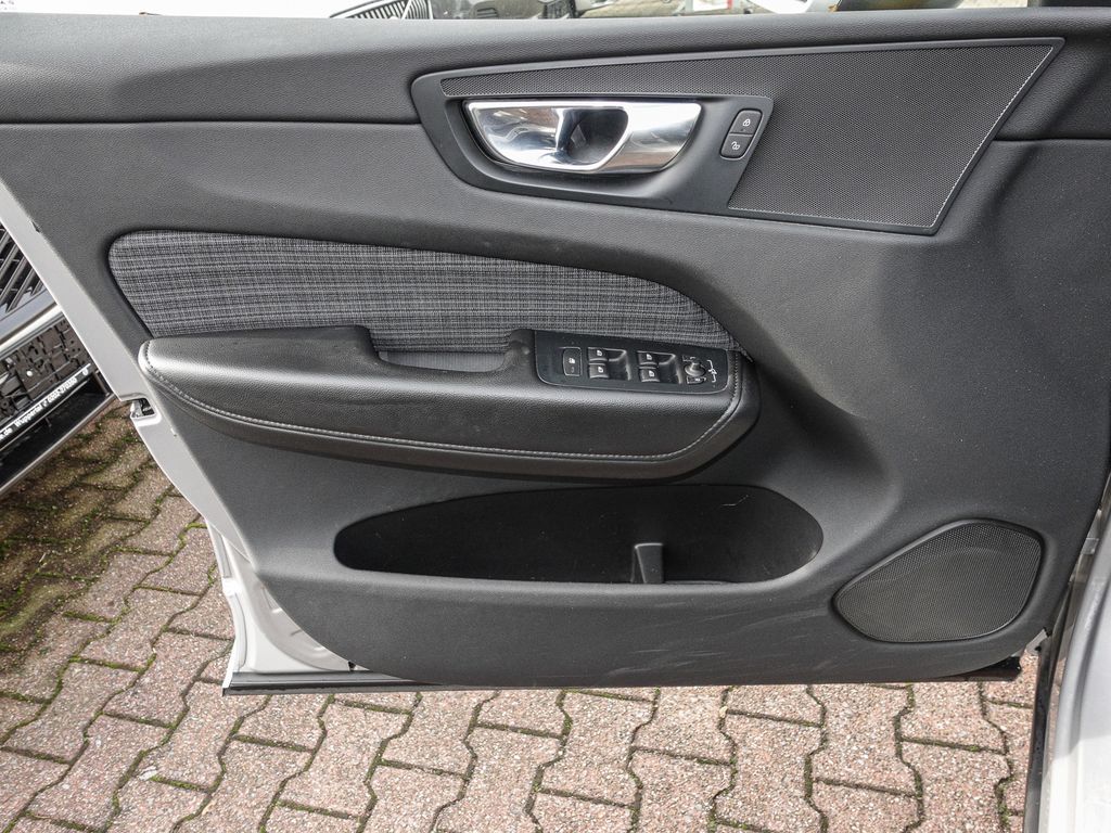 Volvo XC60 2022