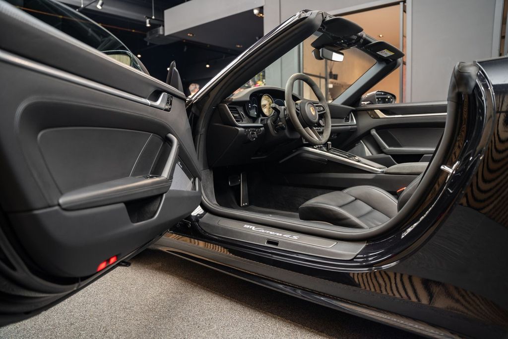 Porsche 992 2021