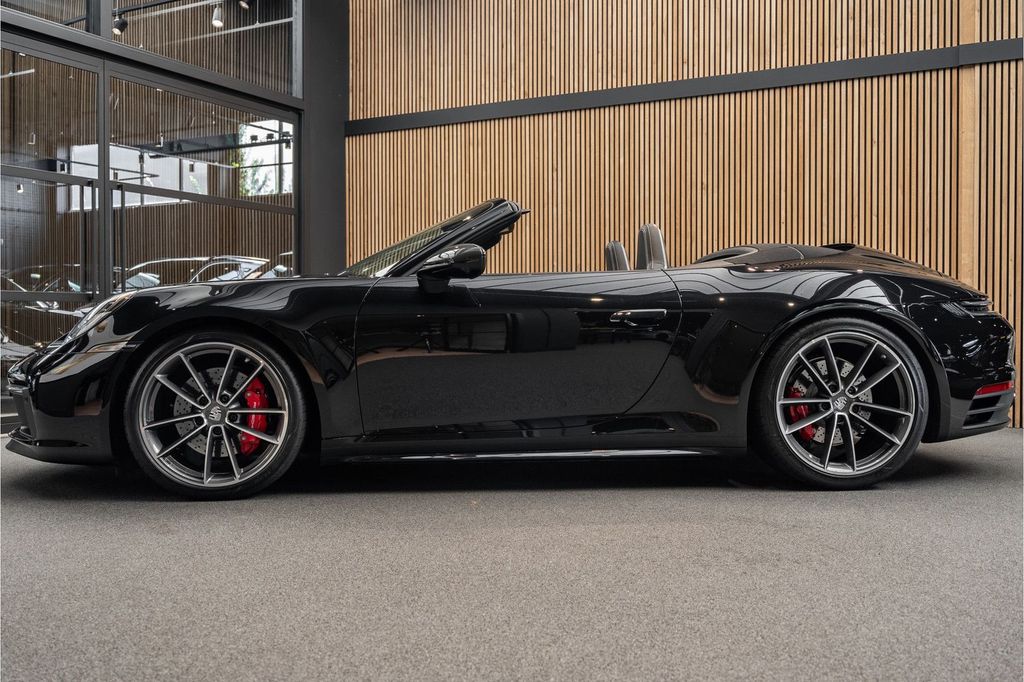Porsche 992 2021