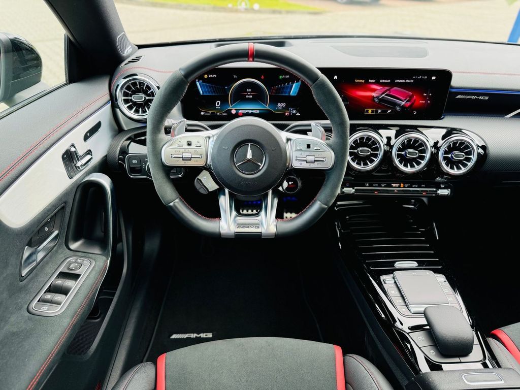 Mercedes-Benz CLA 35 AMG 2023
