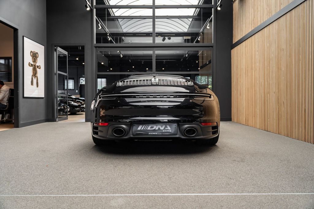 Porsche 992 2021