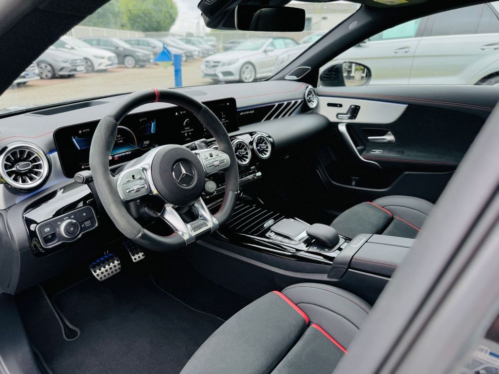 Mercedes-Benz CLA 35 AMG 2023