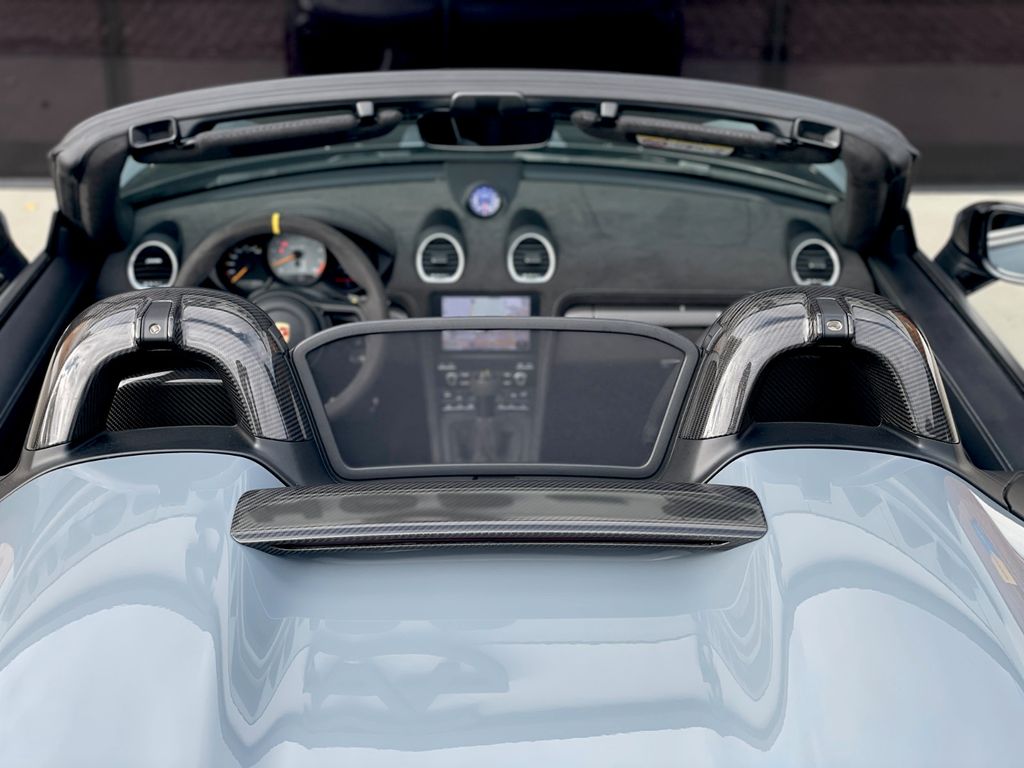 Porsche Boxster 2025