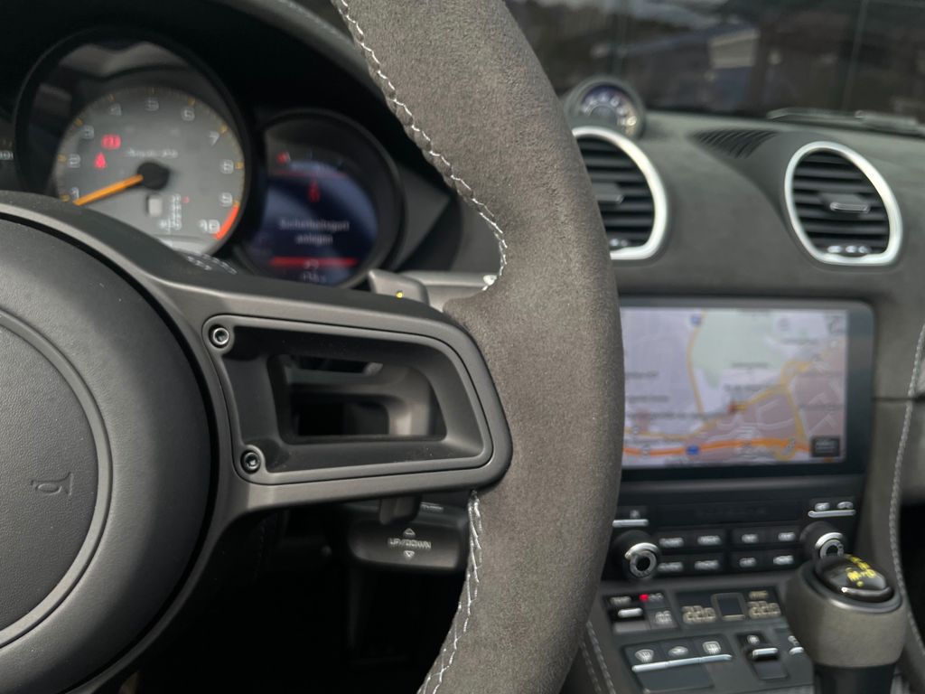 Porsche Boxster 2025