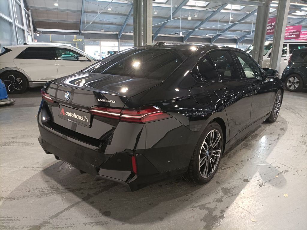 BMW i5 2024