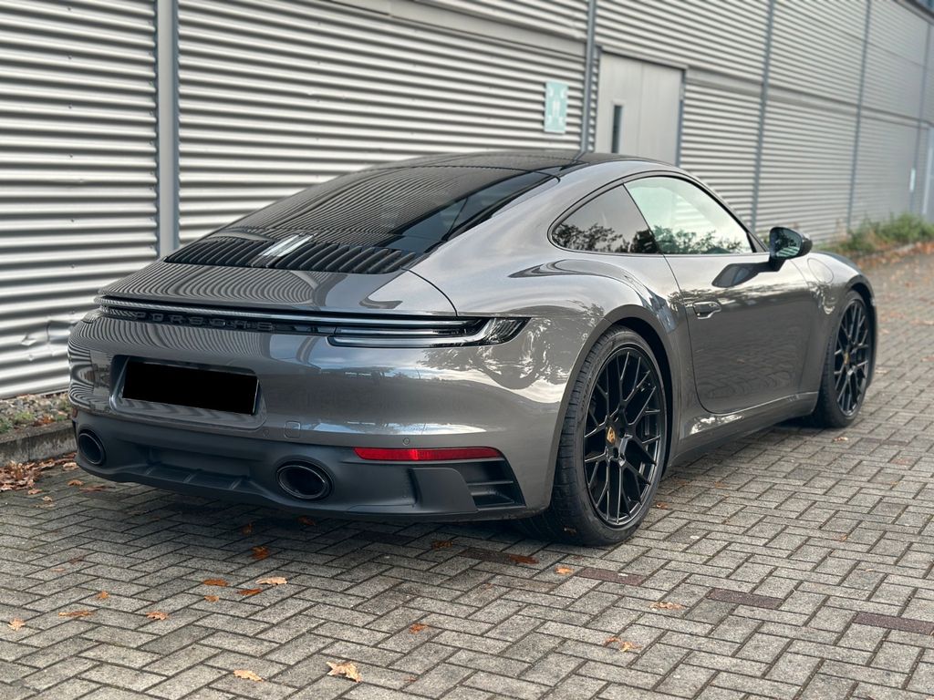 Porsche 992 2023