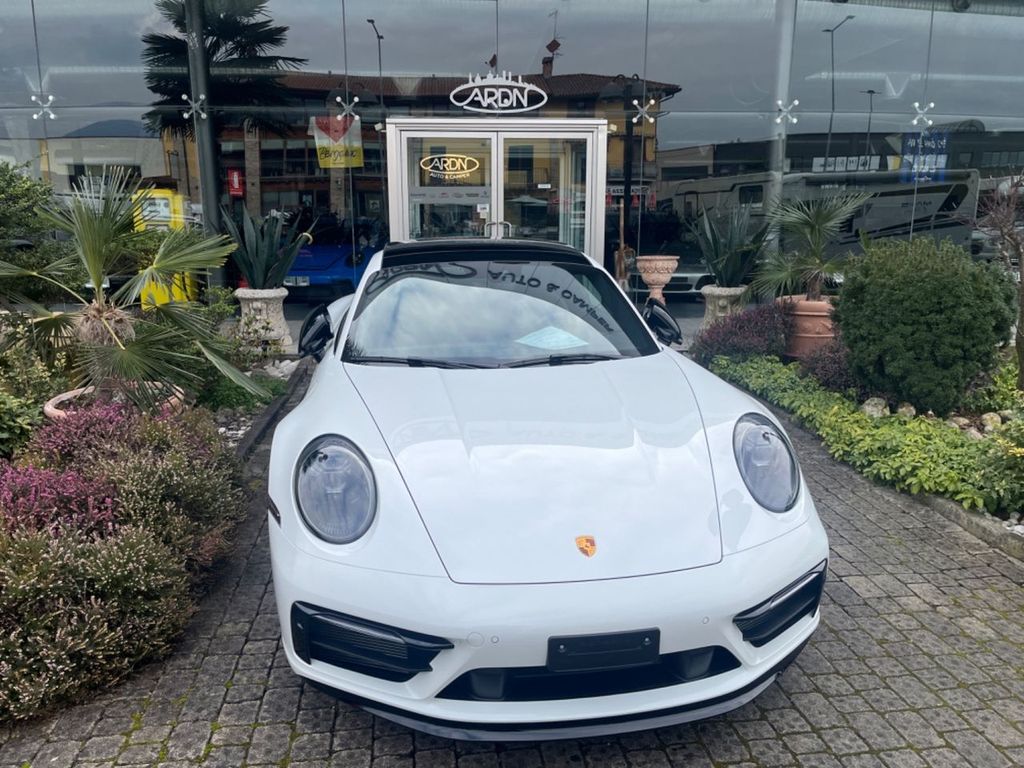 Porsche 911 2023