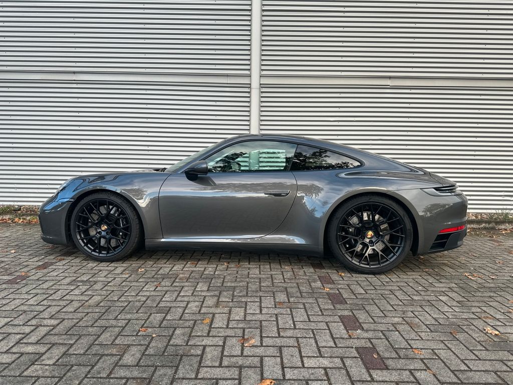 Porsche 992 2023