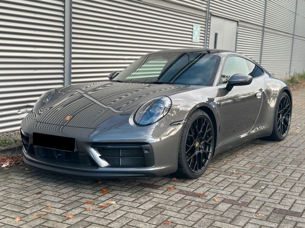 Porsche 992 2023
