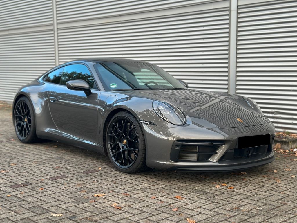 Porsche 992 2023
