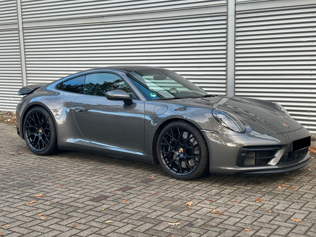 Porsche 992 2023