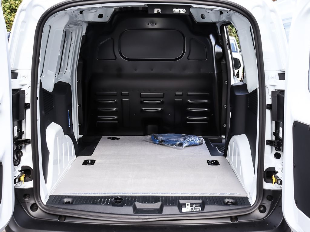 Ford Transit Courier 2025