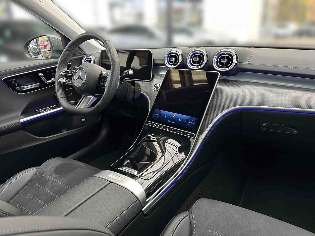 Mercedes-Benz C 300 2025