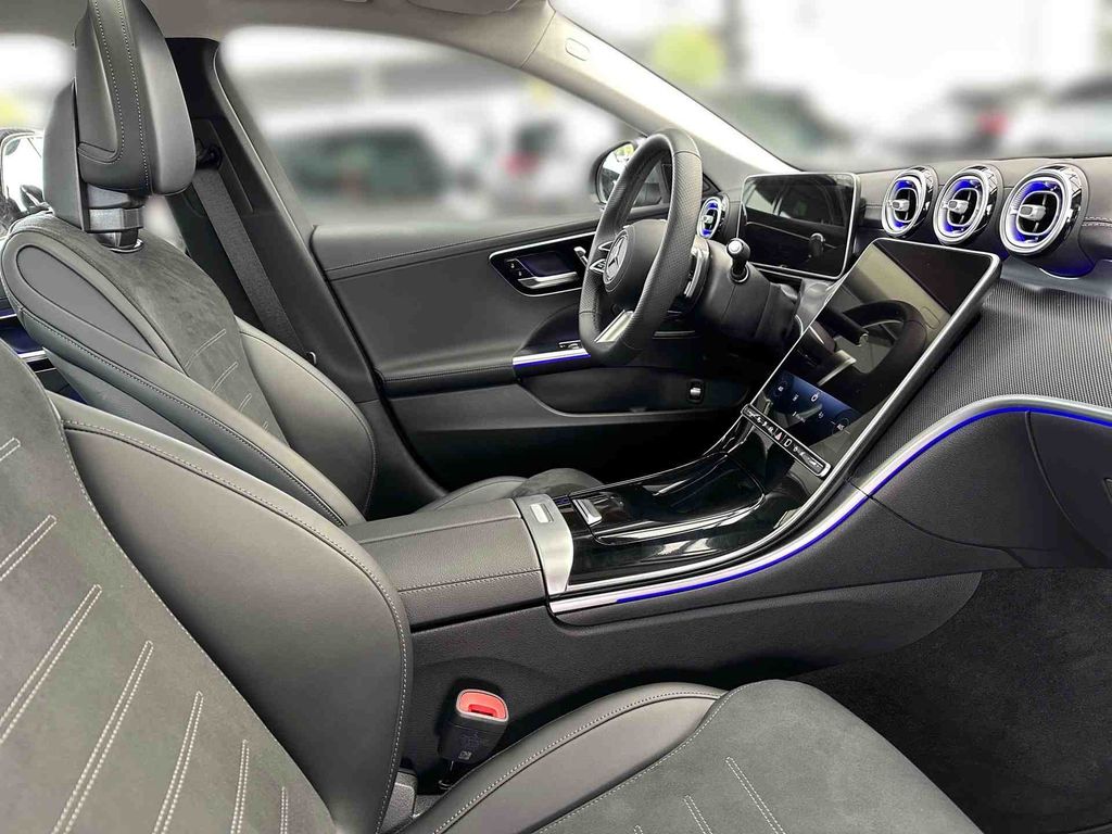 Mercedes-Benz C 300 2025