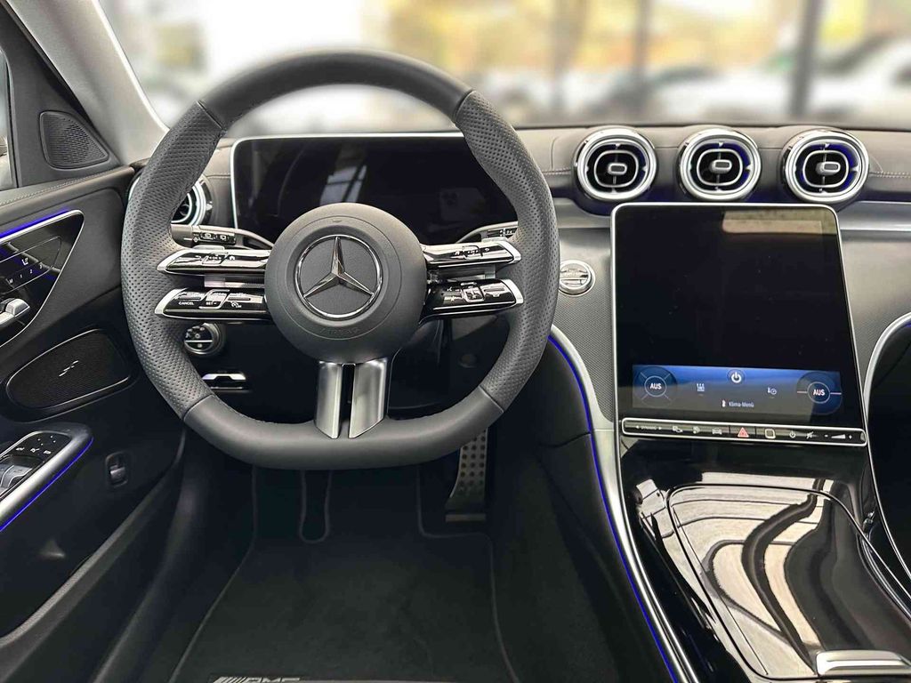 Mercedes-Benz C 300 2025