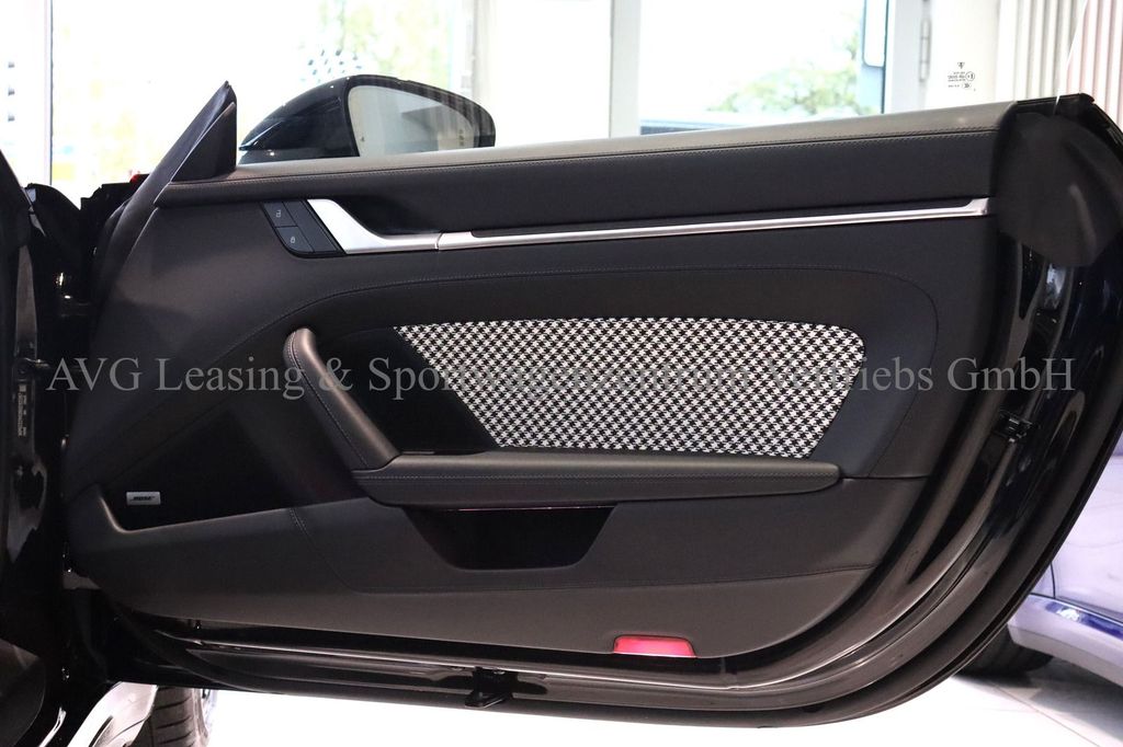 Porsche 992 2024