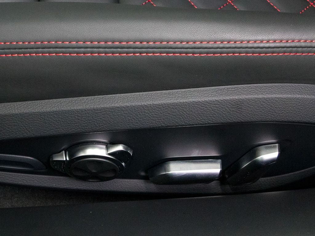 Audi R8 2025