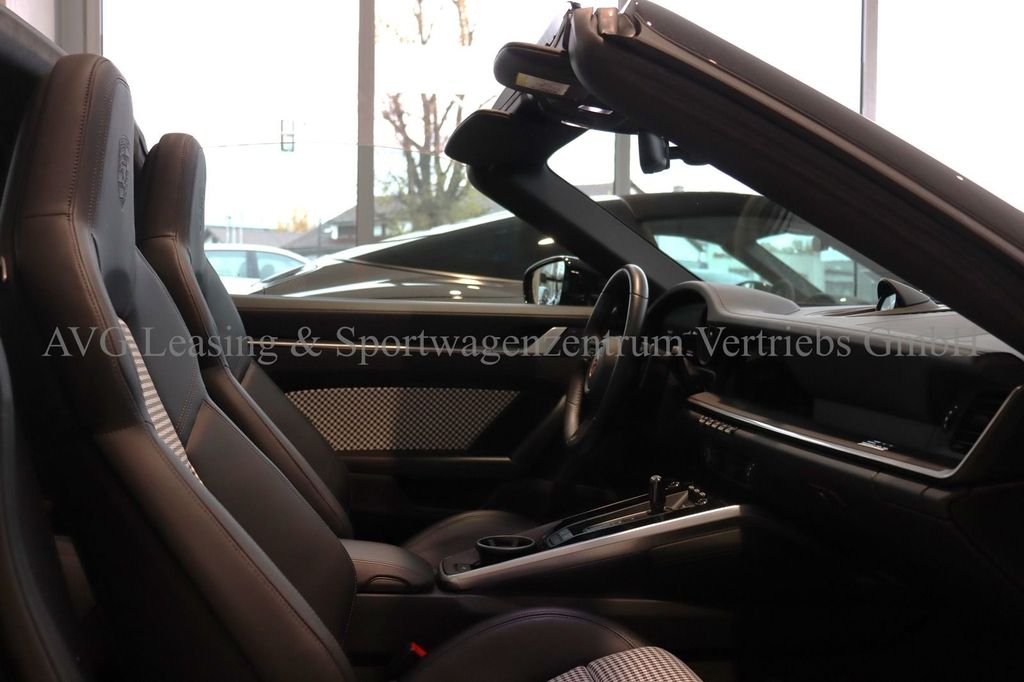 Porsche 992 2024