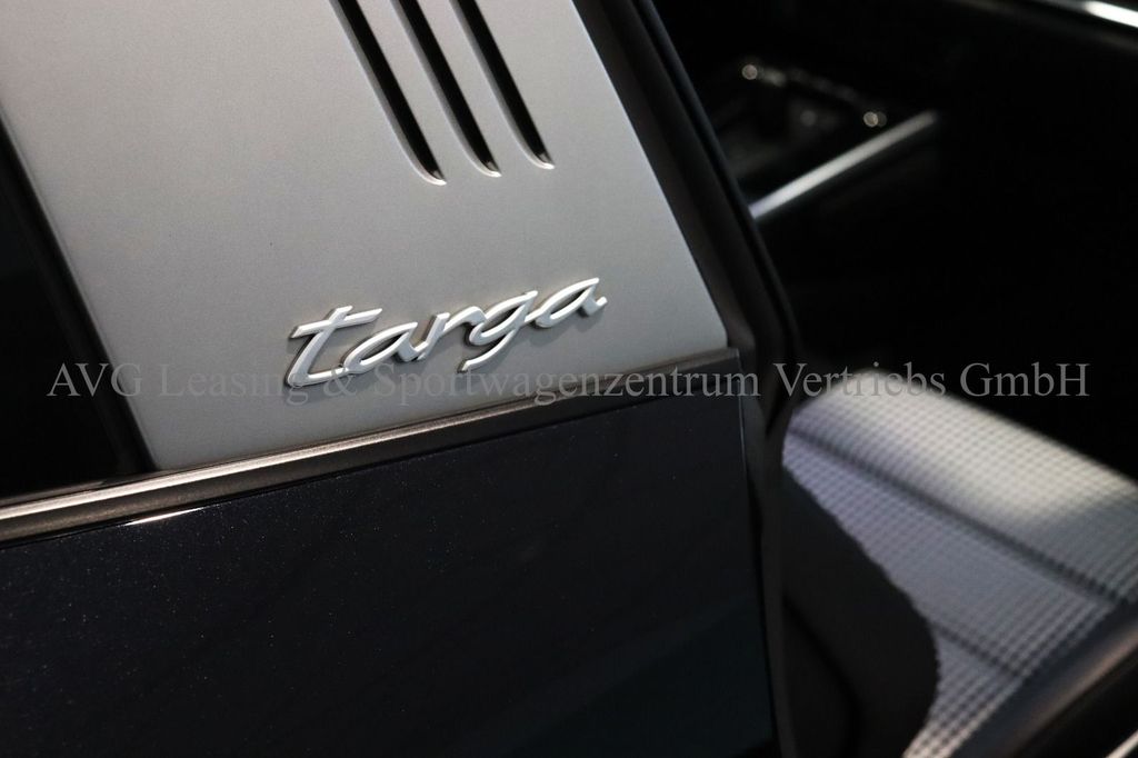 Porsche 992 2024