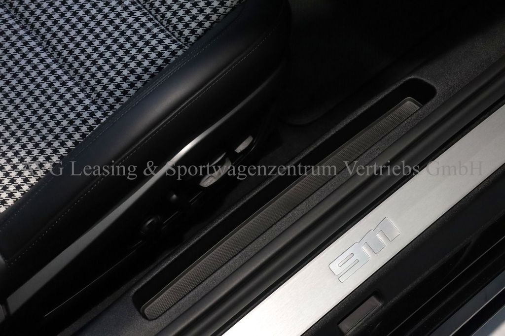 Porsche 992 2024