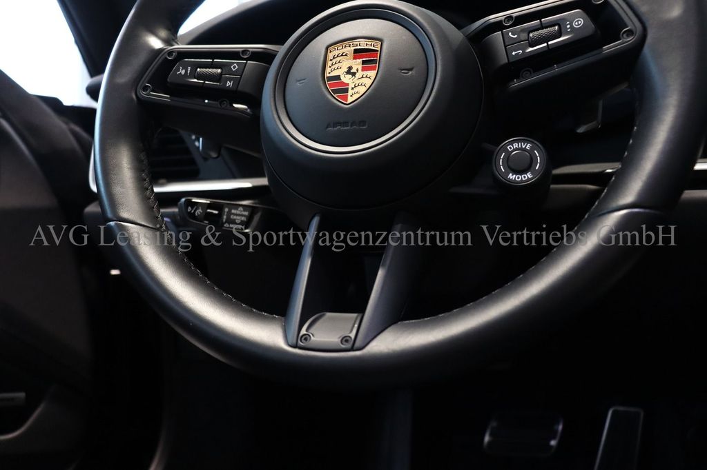 Porsche 992 2024