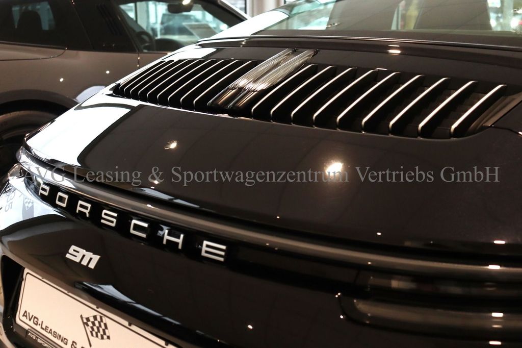 Porsche 992 2024