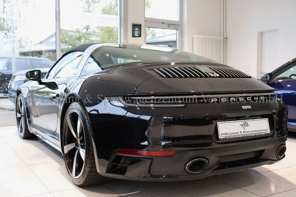 Porsche 992 2024