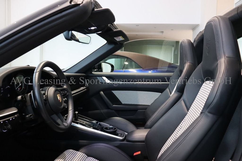 Porsche 992 2024