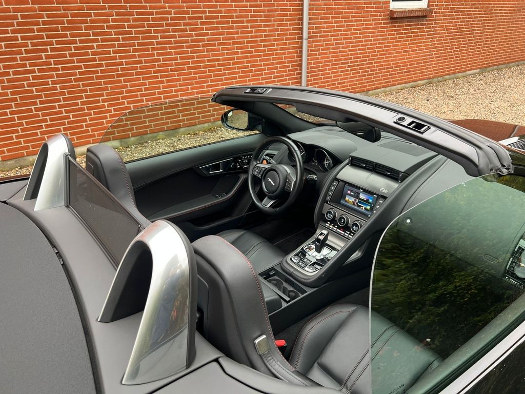 Jaguar F-Type 2017
