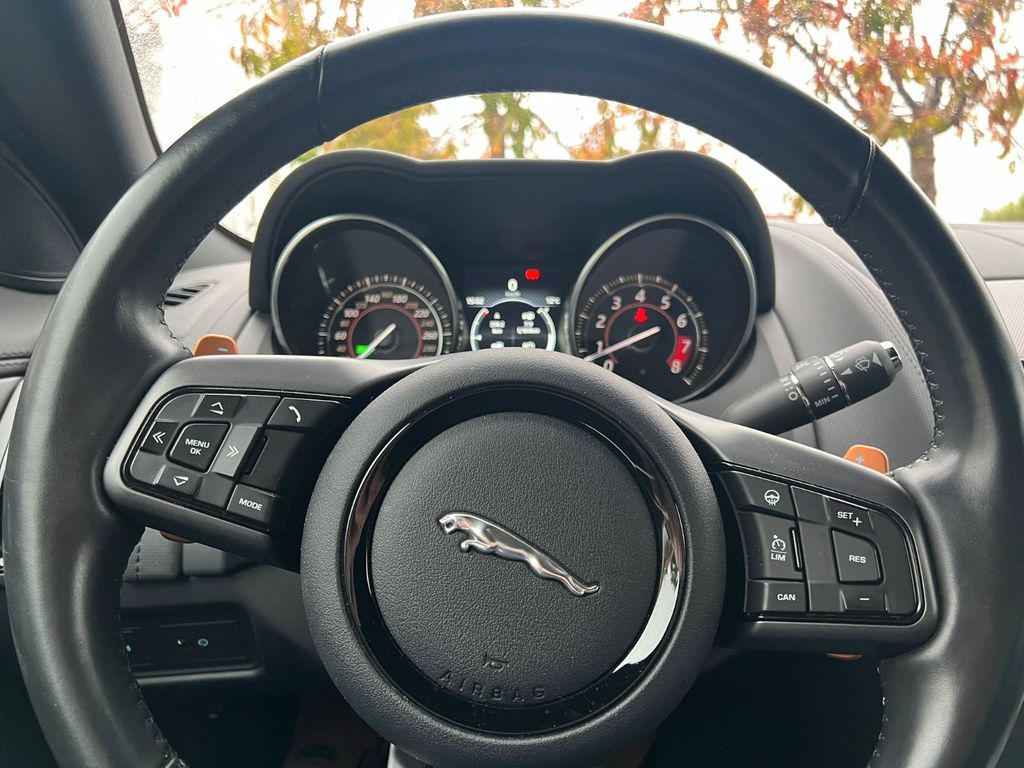 Jaguar F-Type 2017