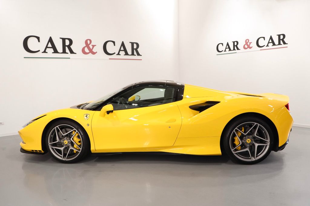Ferrari F8 2021